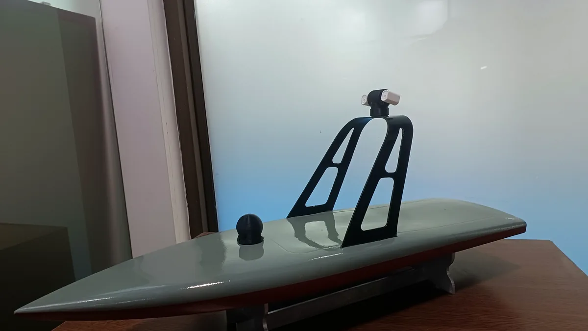 Surface vessel hull